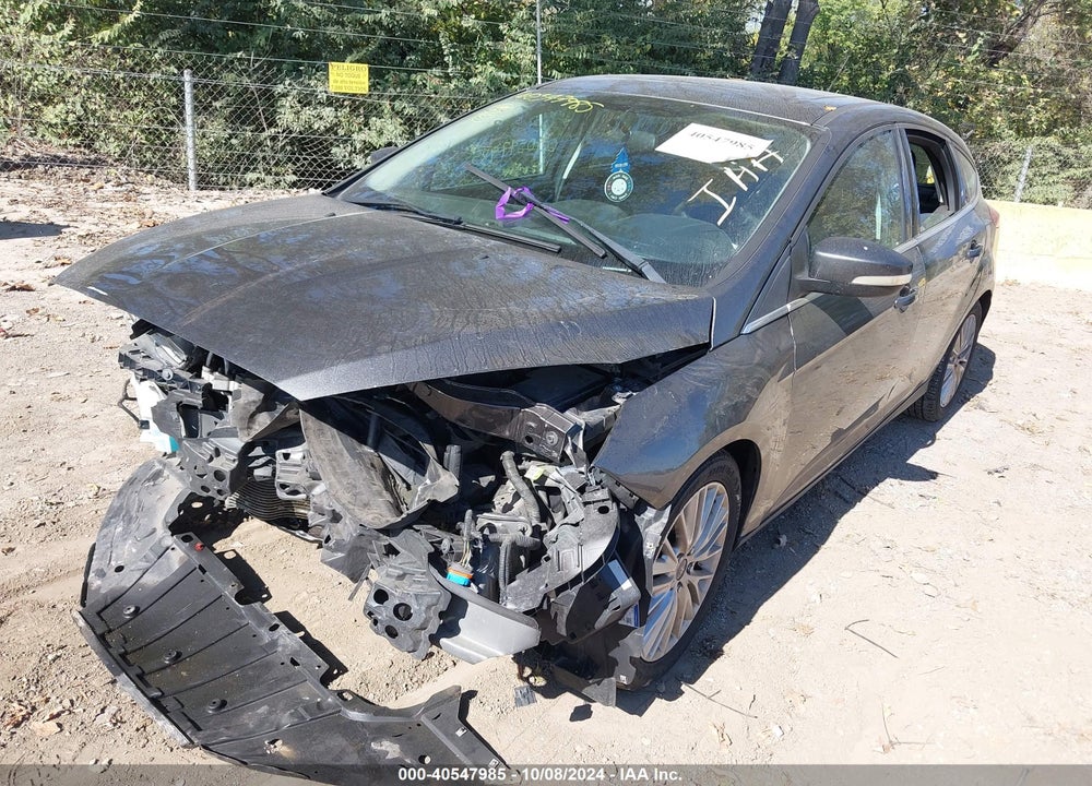2016 FORD FOCUS TITANIUM VIN: 1FADP3N27GL262038