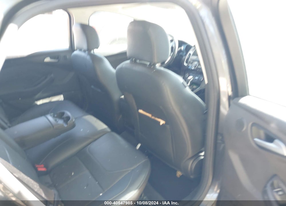 2016 FORD FOCUS TITANIUM VIN: 1FADP3N27GL262038
