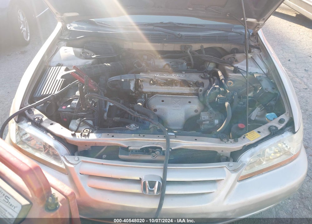 2001 HONDA ACCORD 2.3 LX VIN: 1HGCG56431A148981