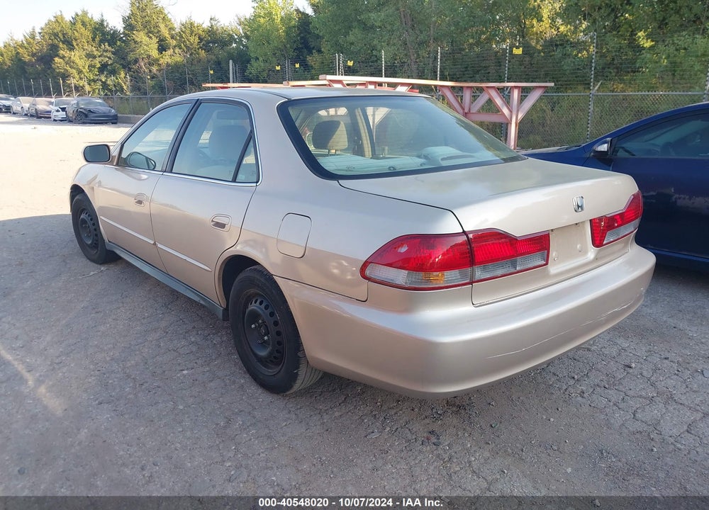 2001 HONDA ACCORD 2.3 LX VIN: 1HGCG56431A148981