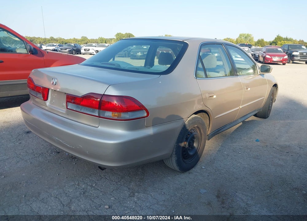 2001 HONDA ACCORD 2.3 LX VIN: 1HGCG56431A148981
