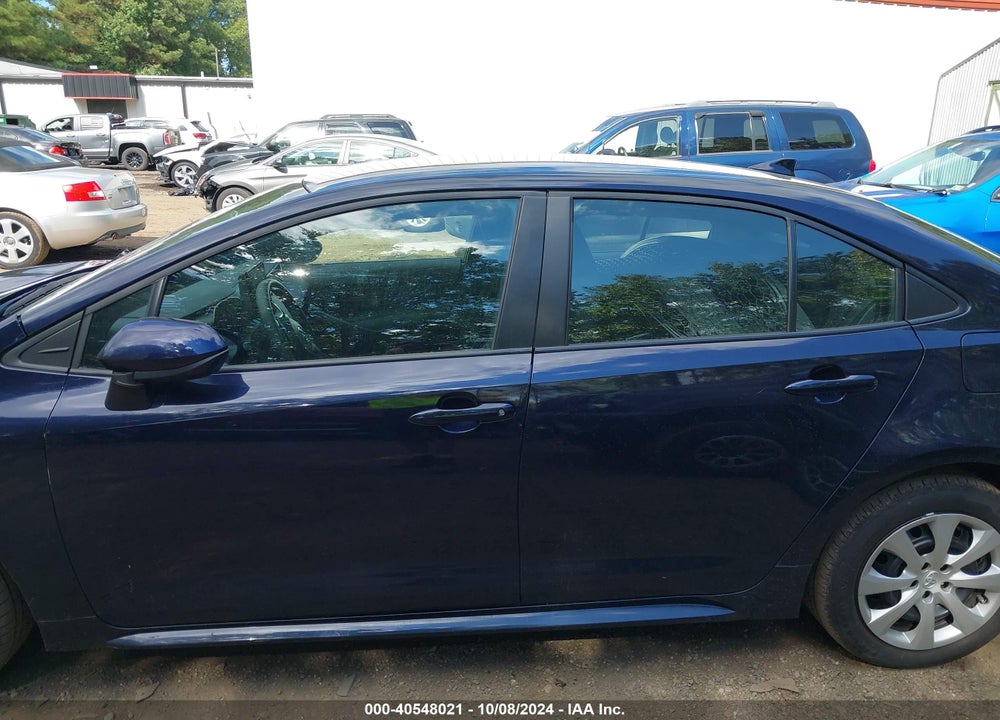 2022 TOYOTA COROLLA LE VIN: 5YFEPMAE9NP352882