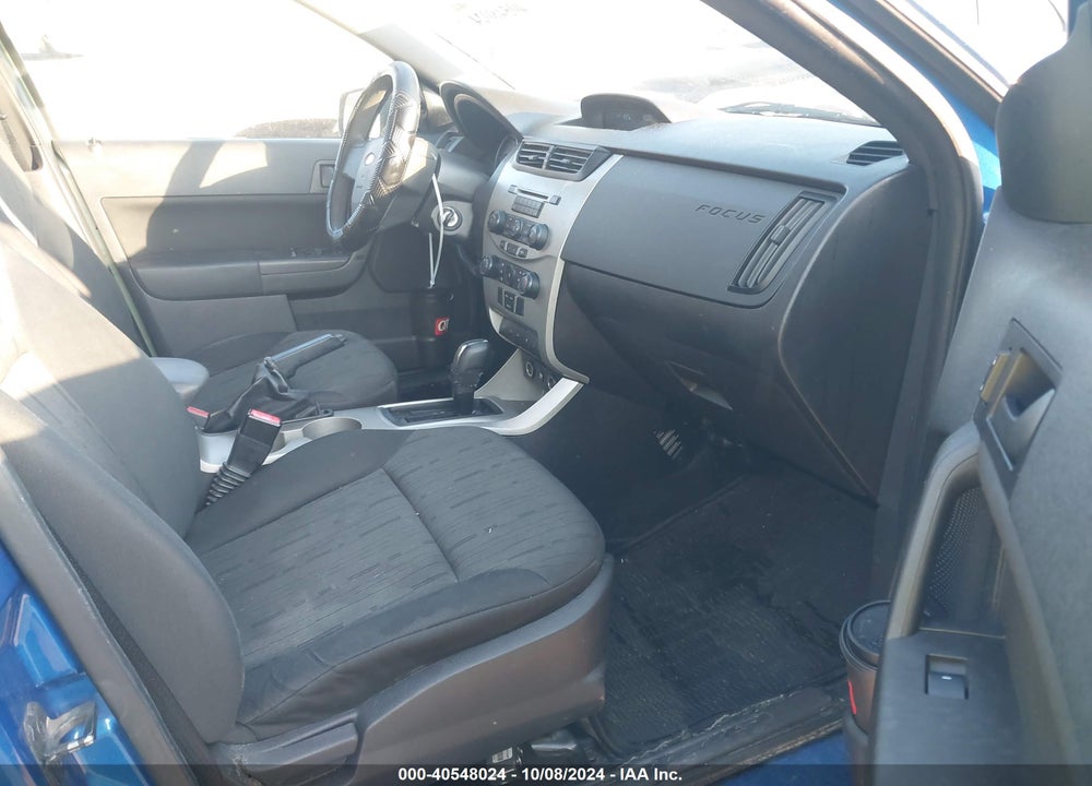 2010 FORD FOCUS SE VIN: 1FAHP3FN7AW273427