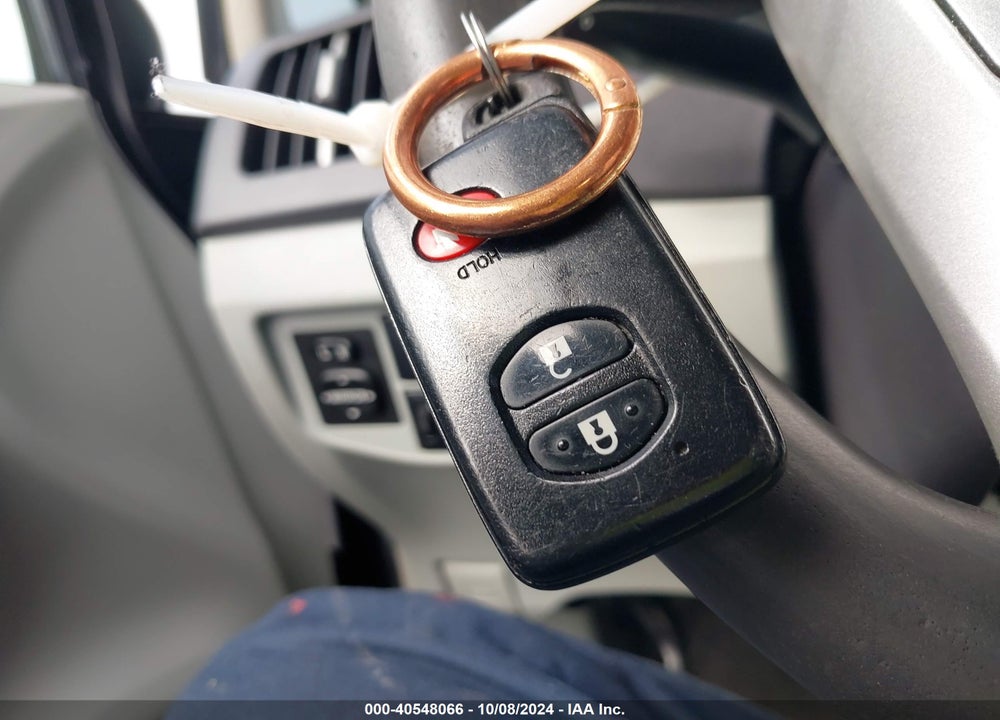 2010 TOYOTA PRIUS III VIN: JTDKN3DU6A5177052