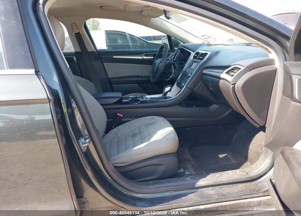 2015 FORD FUSION S VIN: 1FA6P0G7XF5106725