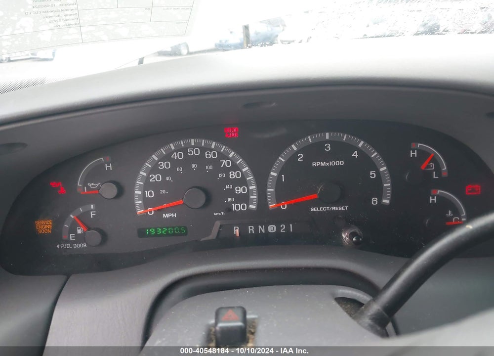 2002 FORD F-150 LARIAT/XLT VIN: 1FTRW08L32KD38245