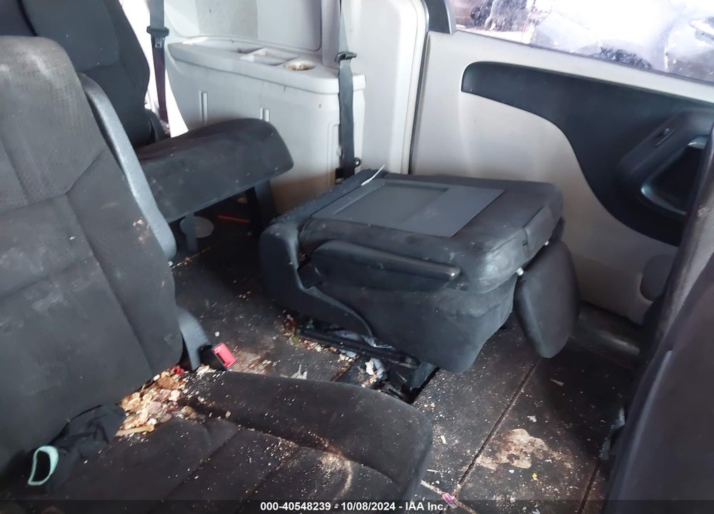 2012 DODGE GRAND CARAVAN CREW VIN: 2C4RDGDG7CR205823