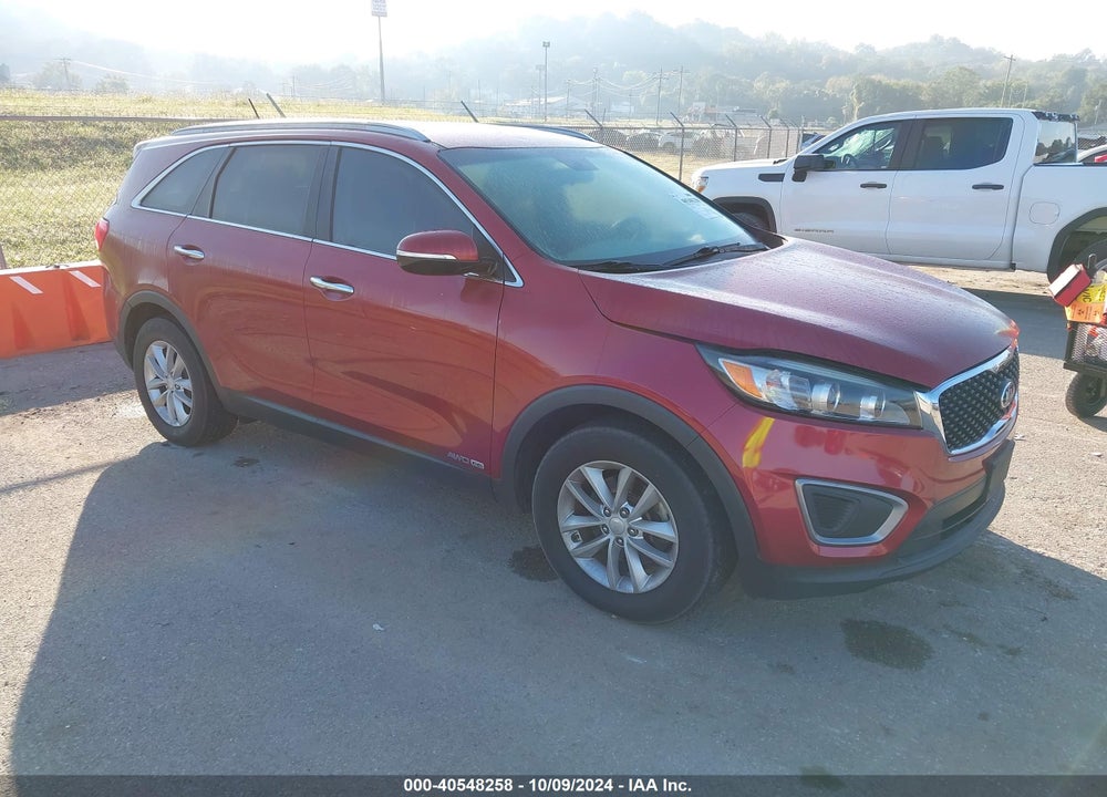 2016 KIA SORENTO 3.3L LX VIN: 5XYPGDA55GG093677