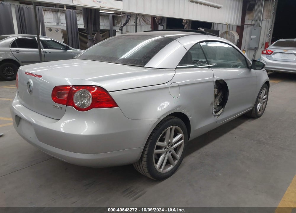 2011 VOLKSWAGEN EOS LUX VIN: WVWFW7AH5BV003536