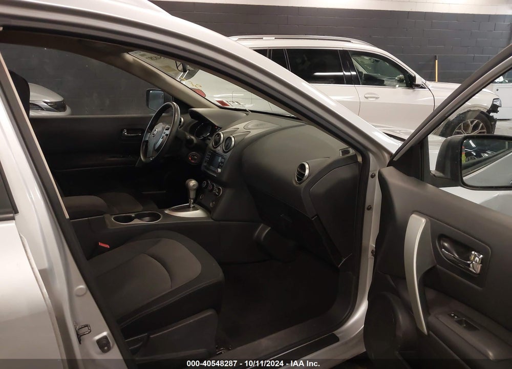 2011 NISSAN ROGUE SV VIN: JN8AS5MV2BW680876