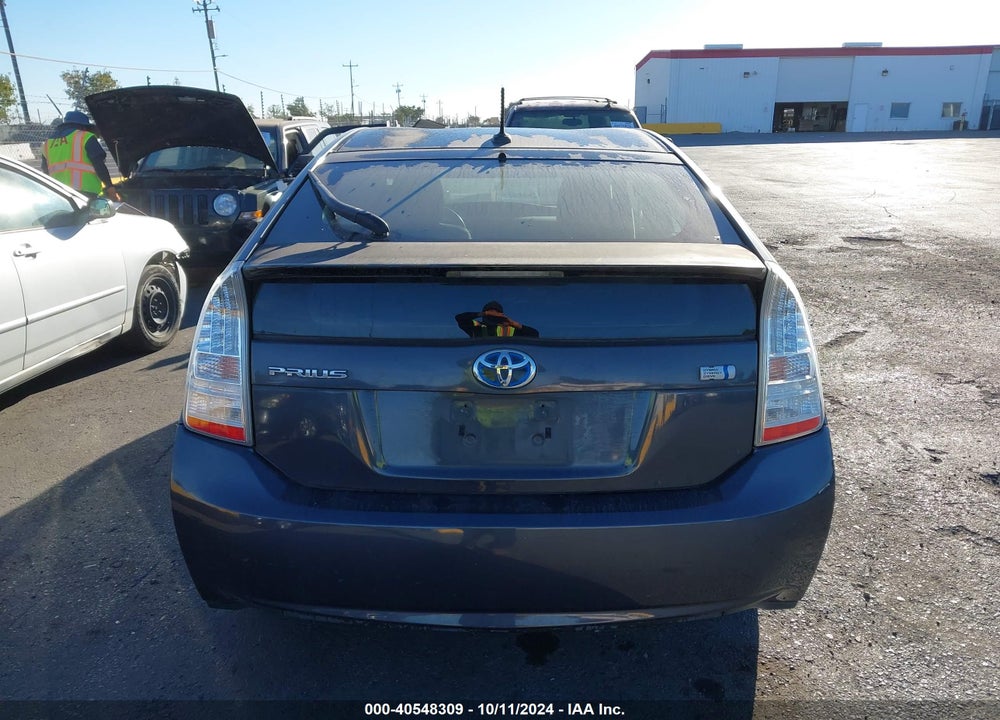 2011 TOYOTA PRIUS THREE VIN: JTDKN3DU9B1402590