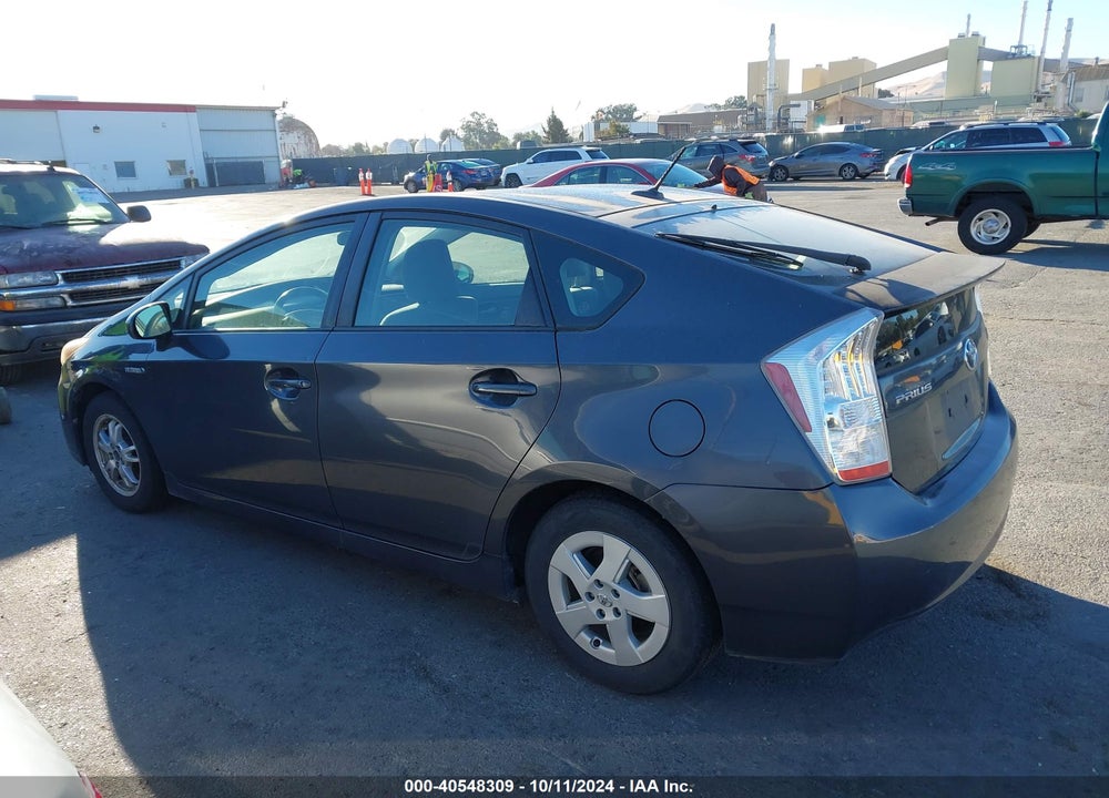 2011 TOYOTA PRIUS THREE VIN: JTDKN3DU9B1402590