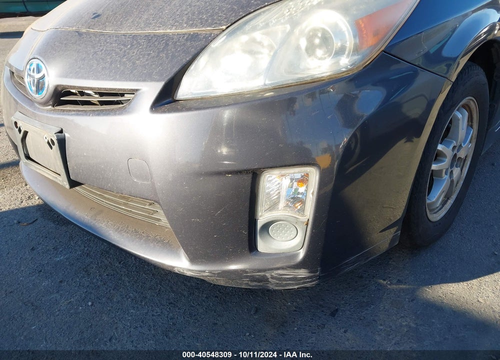 2011 TOYOTA PRIUS THREE VIN: JTDKN3DU9B1402590