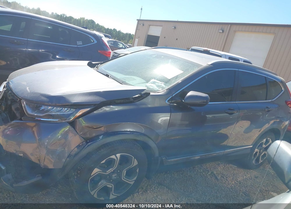 2018 HONDA CR-V TOURING VIN: 2HKRW2H99JH634447