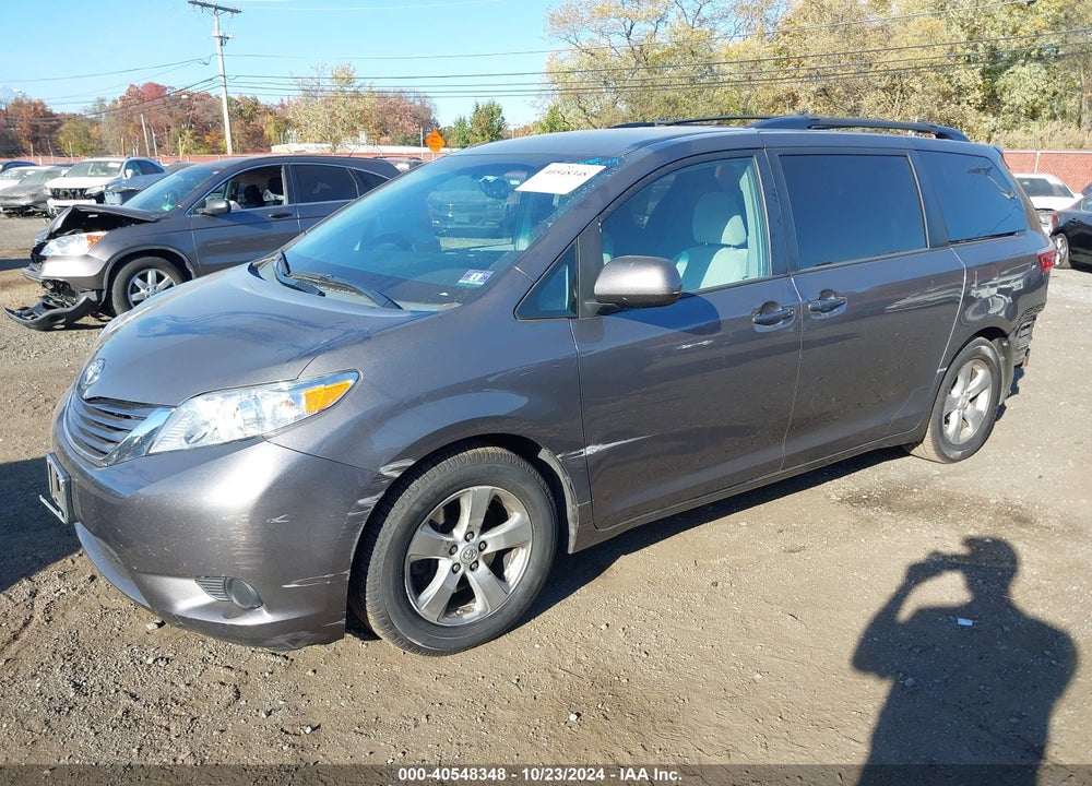 2015 TOYOTA SIENNA LE 8 PASSENGER VIN: 5TDKK3DC2FS527486