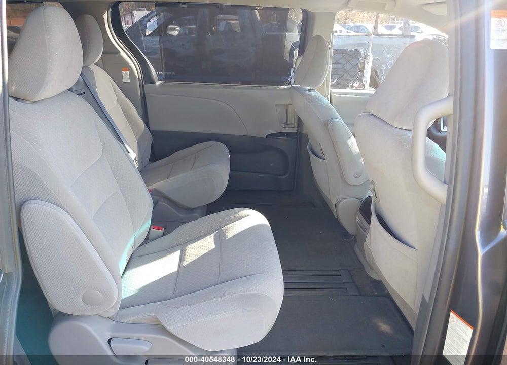 2015 TOYOTA SIENNA LE 8 PASSENGER VIN: 5TDKK3DC2FS527486