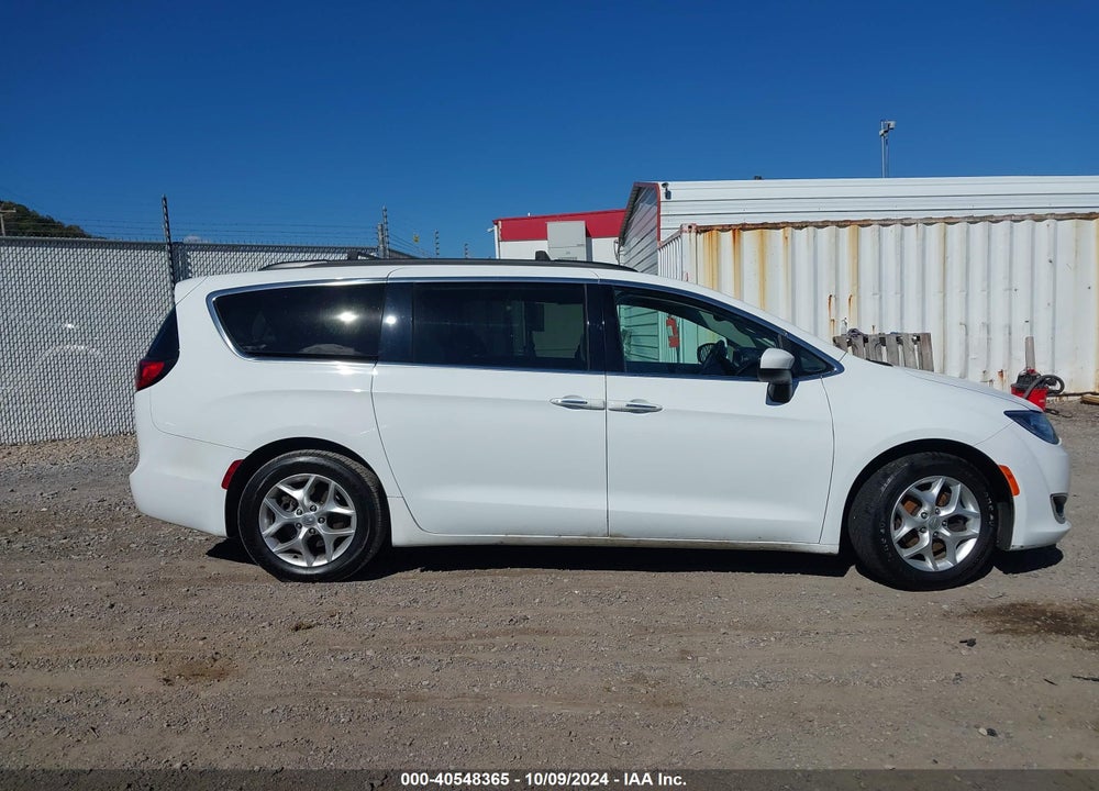 2017 CHRYSLER PACIFICA TOURING PLUS VIN: 2C4RC1BG4HR832327