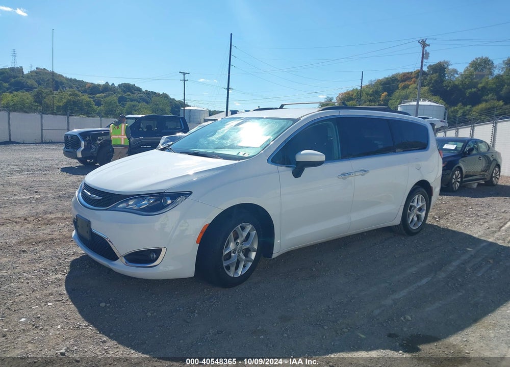 2017 CHRYSLER PACIFICA TOURING PLUS VIN: 2C4RC1BG4HR832327
