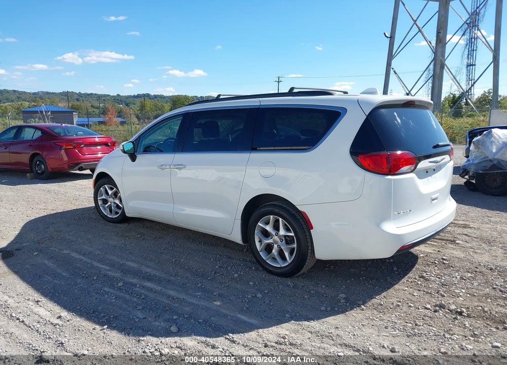 2017 CHRYSLER PACIFICA TOURING PLUS VIN: 2C4RC1BG4HR832327
