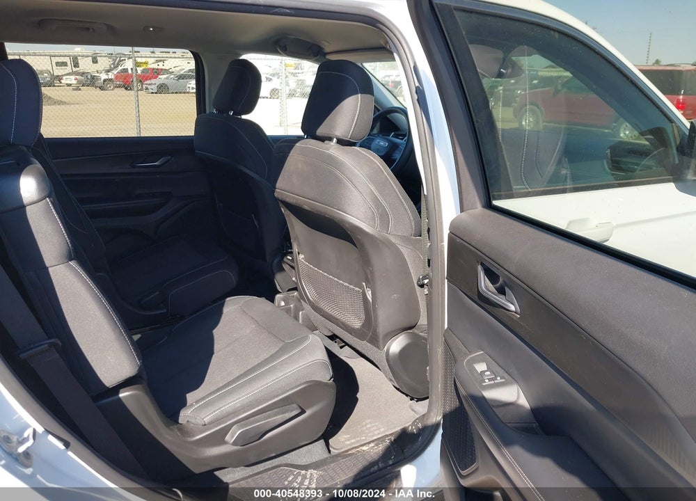 2023 JEEP GRAND CHEROKEE L LAREDO 4X4 VIN: 1C4RJKAG9P8807897