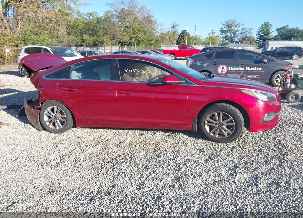 2015 HYUNDAI SONATA SE VIN: 5NPE24AF8FH144725