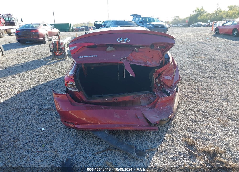 2015 HYUNDAI SONATA SE VIN: 5NPE24AF8FH144725