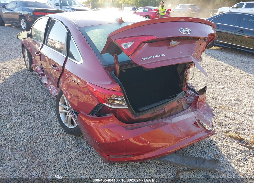 2015 HYUNDAI SONATA SE VIN: 5NPE24AF8FH144725