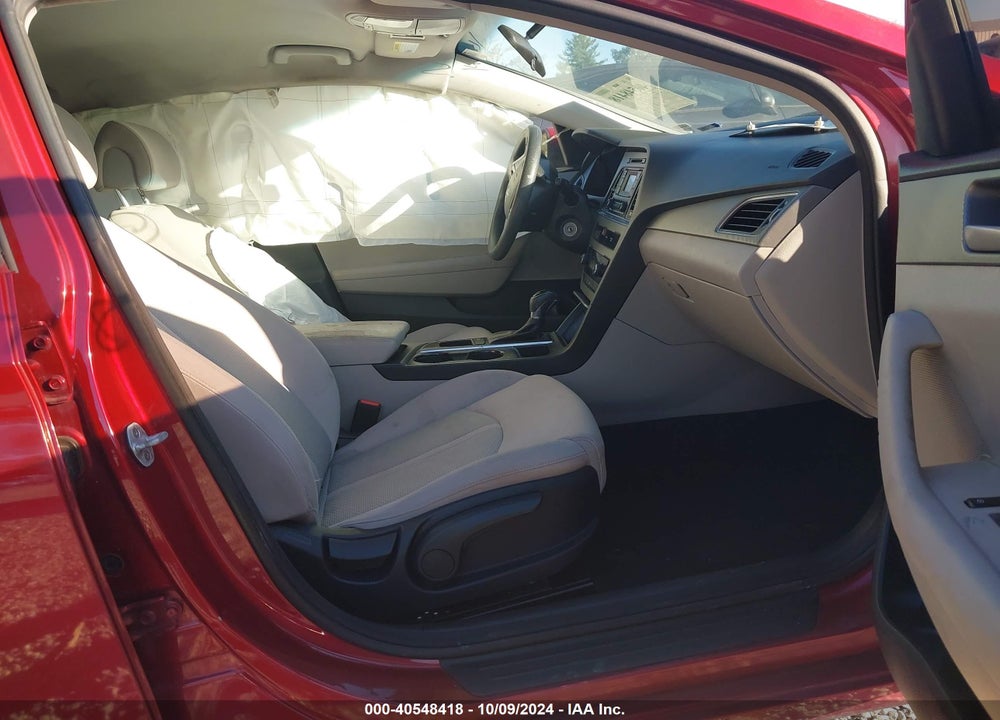 2015 HYUNDAI SONATA SE VIN: 5NPE24AF8FH144725