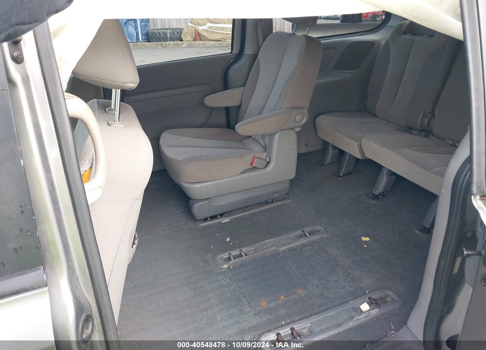 2012 KIA SEDONA LX VIN: KNDMG4C7XC6430407