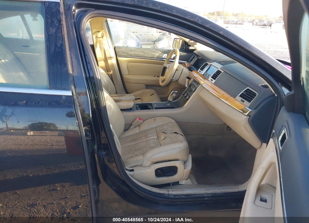 2009 LINCOLN MKS VIN: 1LNHM93R69G600690