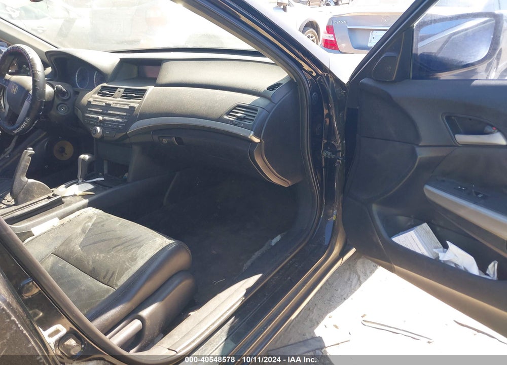 2010 HONDA ACCORD 2.4 EX-L VIN: 1HGCP2F82AA119134