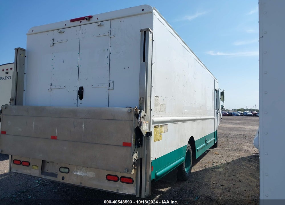 2012 FREIGHTLINER CHASSIS M LINE WALK-IN VAN VIN: 4UZAAPDU0CCBL7710