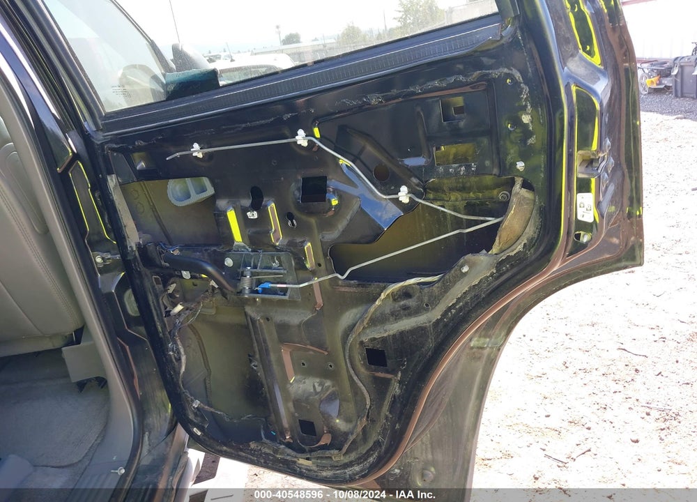 2004 CHEVROLET TAHOE Z71 VIN: 1GNEK13Z44R274889
