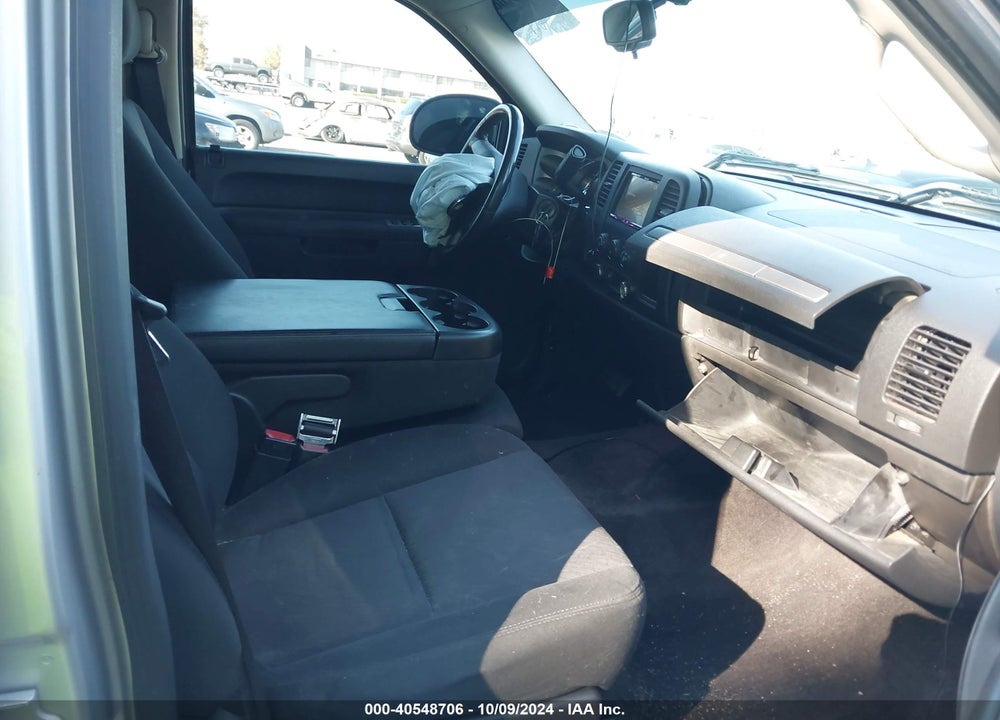 2010 CHEVROLET SILVERADO 1500 LT VIN: 3GCRCSE03AG275085