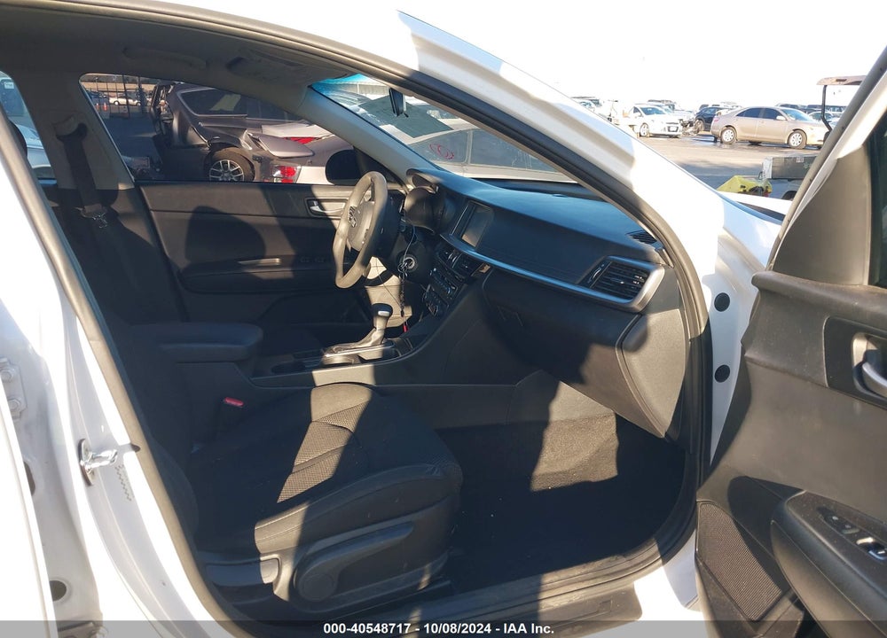 2020 KIA OPTIMA LX VIN: 5XXGT4L37LG392206