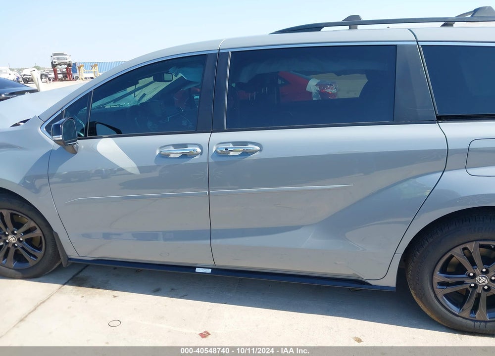 2024 TOYOTA SIENNA XSE VIN: 5TDCSKFC1RS131940