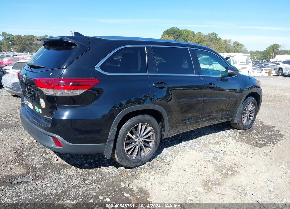 2017 TOYOTA HIGHLANDER XLE VIN: 5TDJZRFH9HS474226