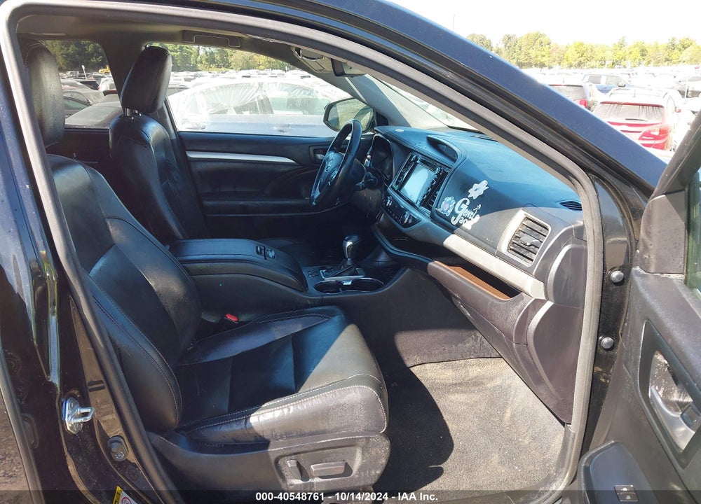 2017 TOYOTA HIGHLANDER XLE VIN: 5TDJZRFH9HS474226