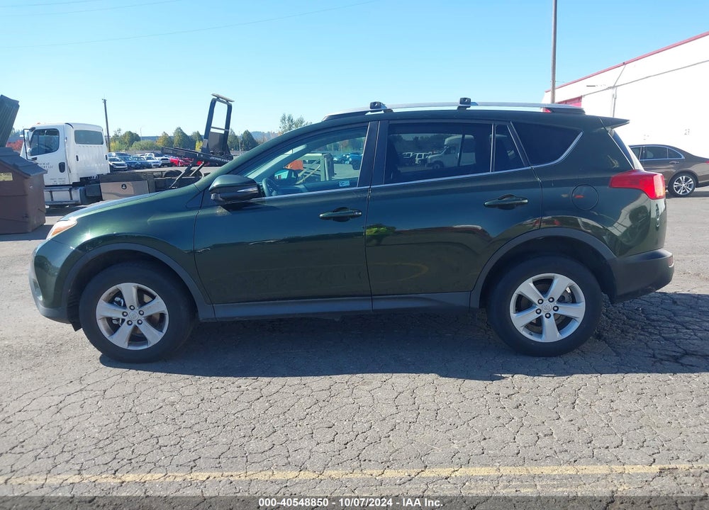 2013 TOYOTA RAV4 XLE VIN: 2T3RFREV1DW070459