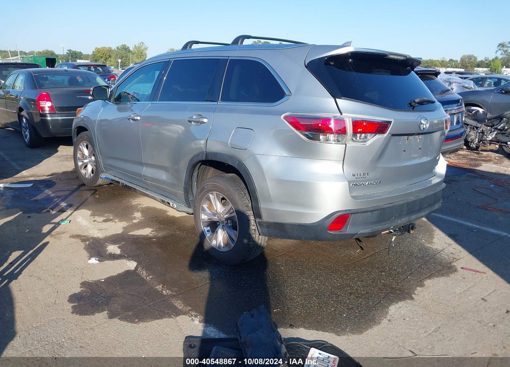 2015 TOYOTA HIGHLANDER XLE V6 VIN: 5TDJKRFH5FS162745