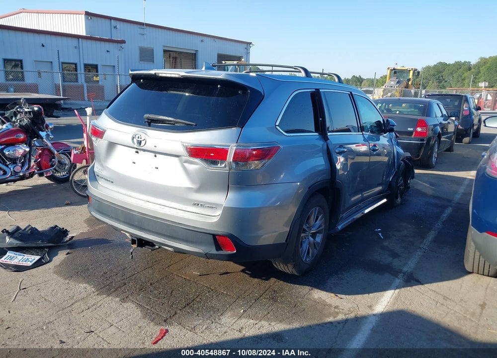 2015 TOYOTA HIGHLANDER XLE V6 VIN: 5TDJKRFH5FS162745
