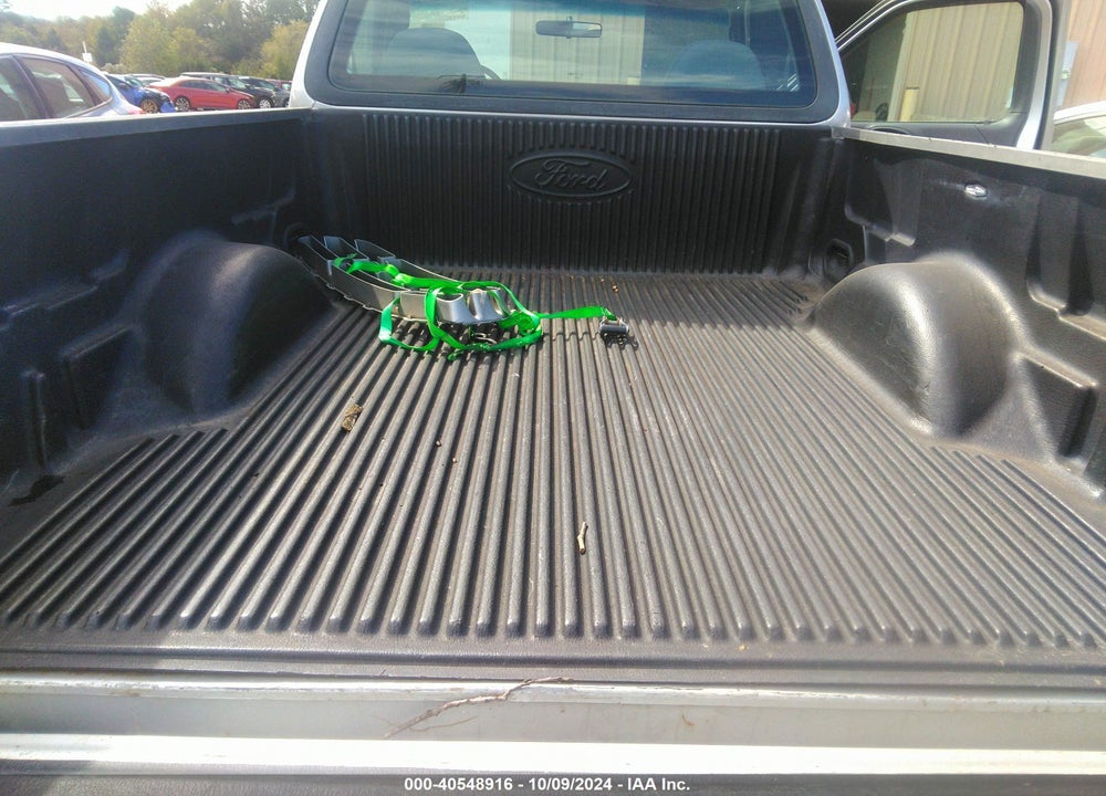 2001 FORD F-150 XL/XLT VIN: 1FTZF17221NA62796