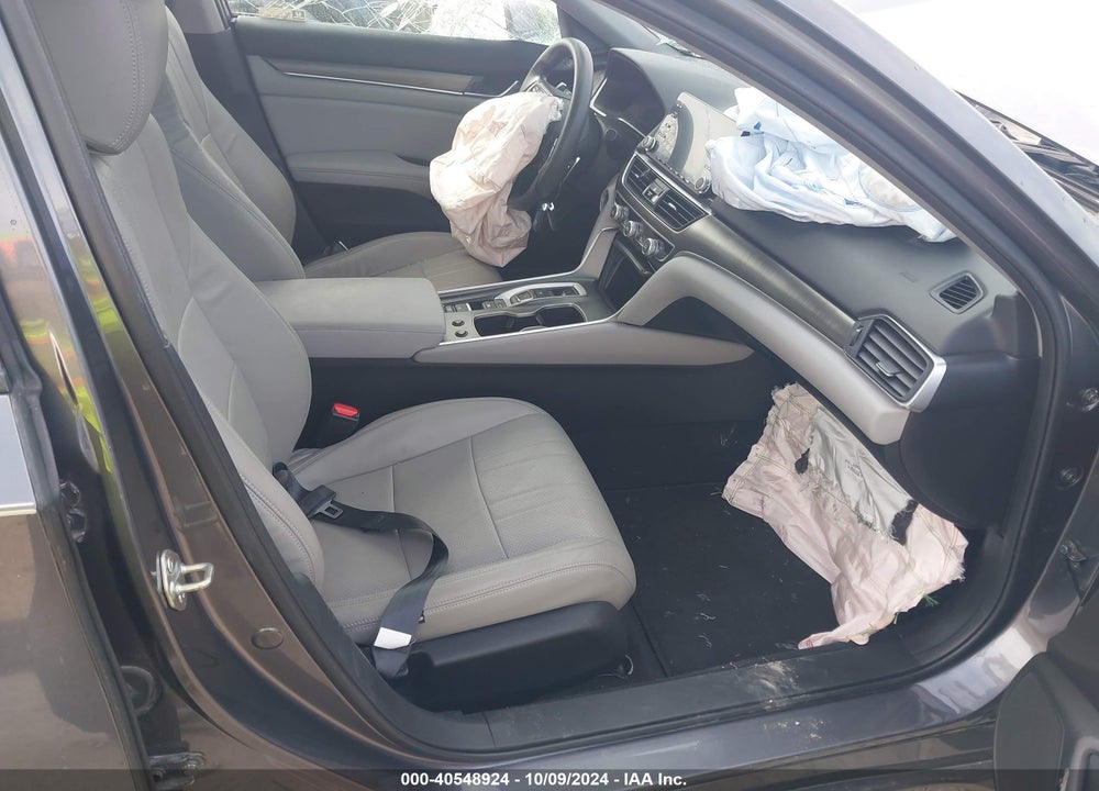 2018 HONDA ACCORD HYBRID VIN: 1HGCV3F18JA009090