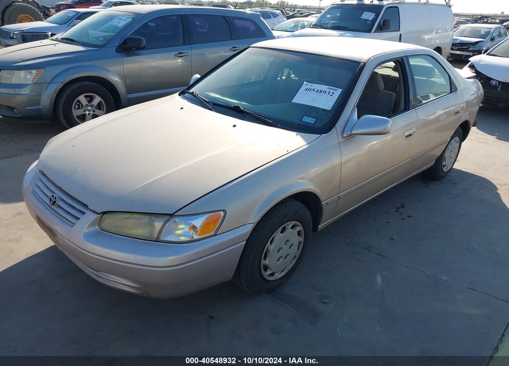 1997 TOYOTA CAMRY LE VIN: JT2BG22K3V0054830