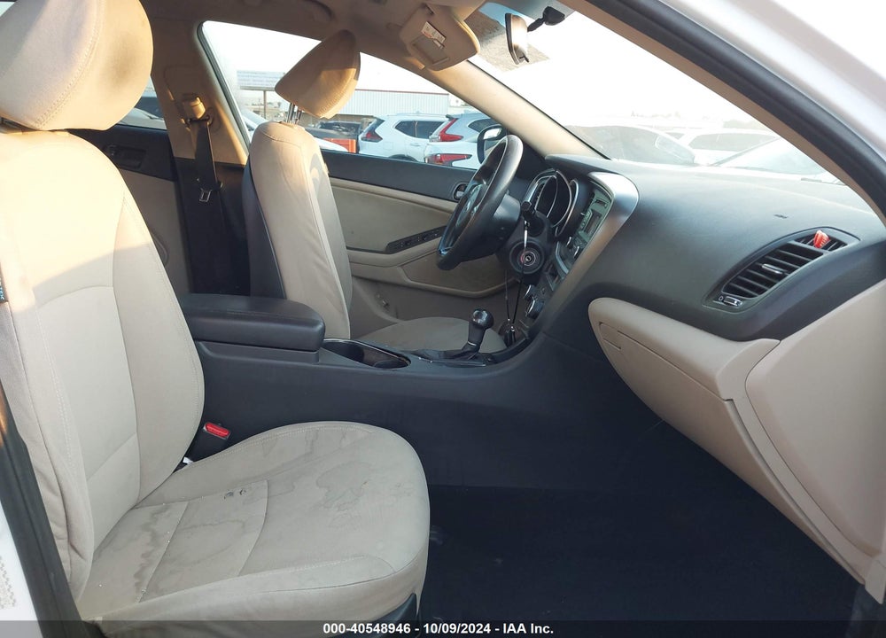 2015 KIA OPTIMA VIN: KNAGM4A73F5597692