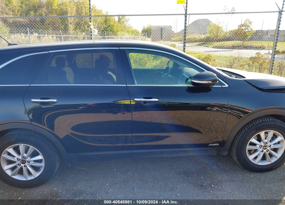 2019 KIA SORENTO 3.3L LX VIN: 5XYPGDA55KG560797