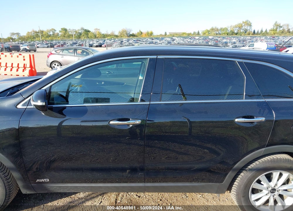 2019 KIA SORENTO 3.3L LX VIN: 5XYPGDA55KG560797