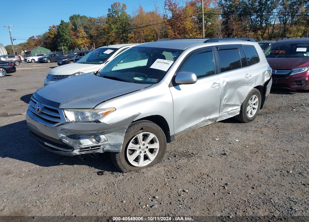 2013 TOYOTA HIGHLANDER BASE PLUS V6 VIN: 5TDBK3EH6DS233094