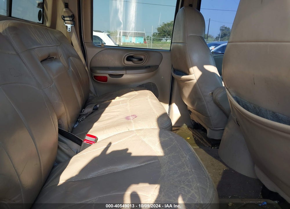 2001 FORD F-150 KING RANCH EDITION/LARIAT/XLT VIN: 1FTRW08L51KE16040