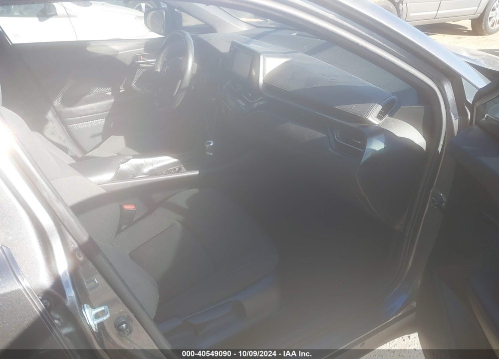 2018 TOYOTA C-HR XLE VIN: NMTKHMBX5JR053146